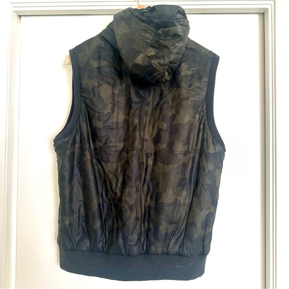 INC Army Camo Utility Vest – Women’s Large, Detachable Hoodie - Picture 4 of 4